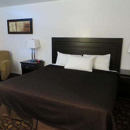 Travelodge By Wyndham Prince Albert Zewnętrze zdjęcie