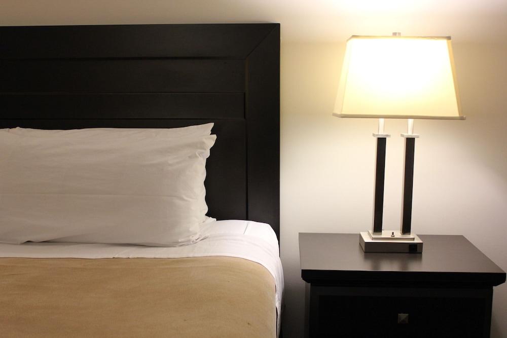 Travelodge By Wyndham Prince Albert Zewnętrze zdjęcie