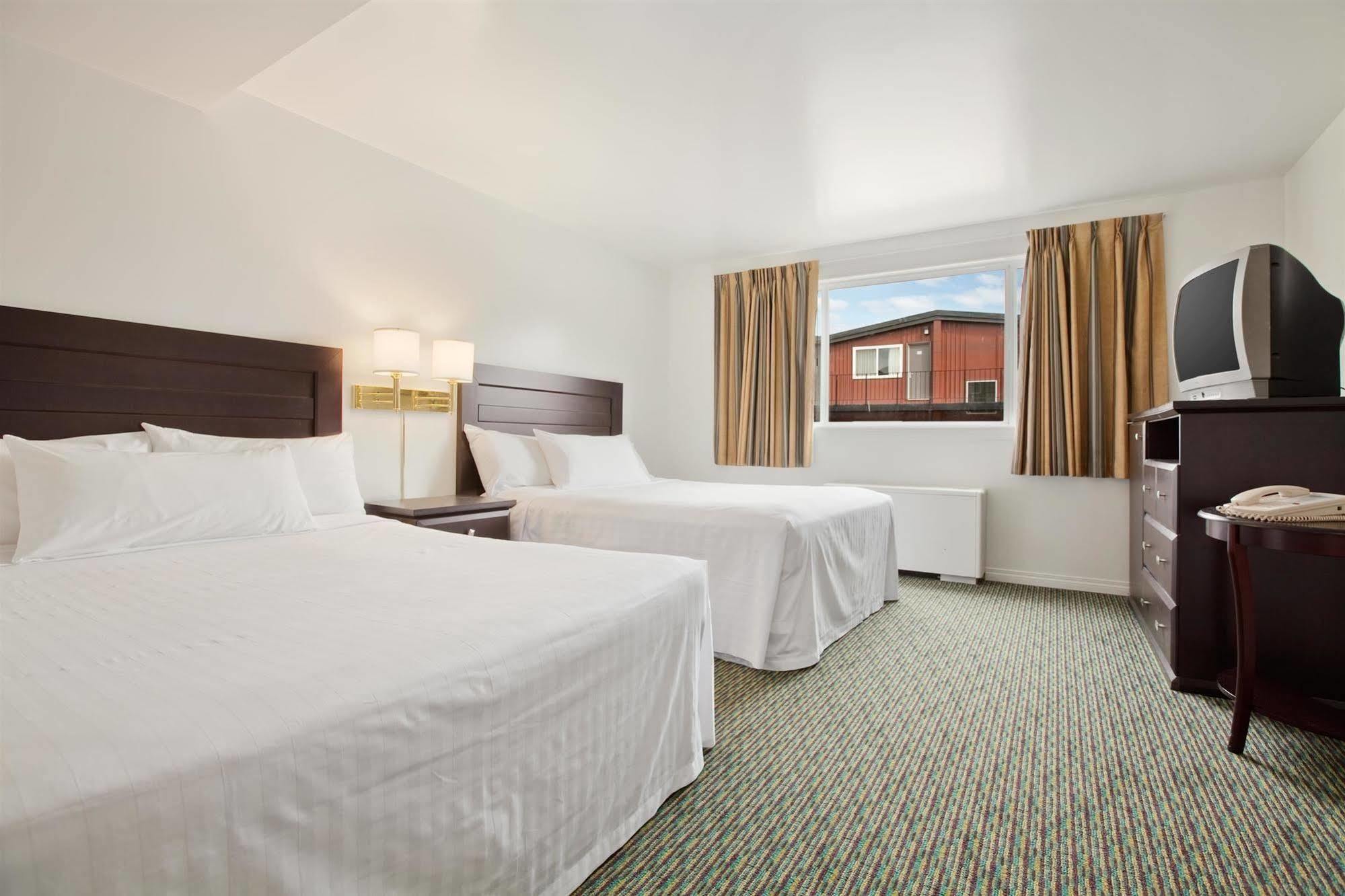 Travelodge By Wyndham Prince Albert Zewnętrze zdjęcie