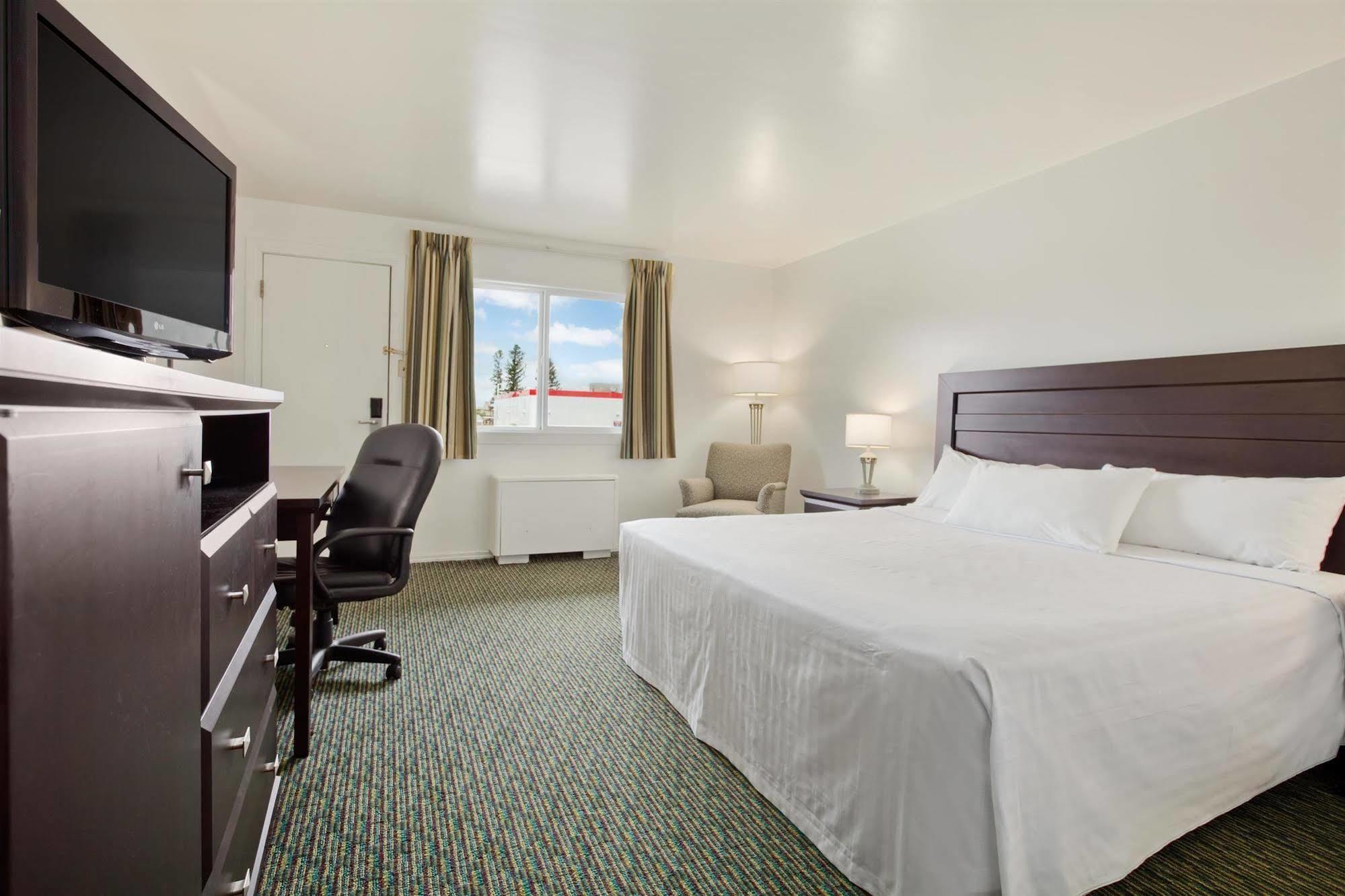 Travelodge By Wyndham Prince Albert Zewnętrze zdjęcie